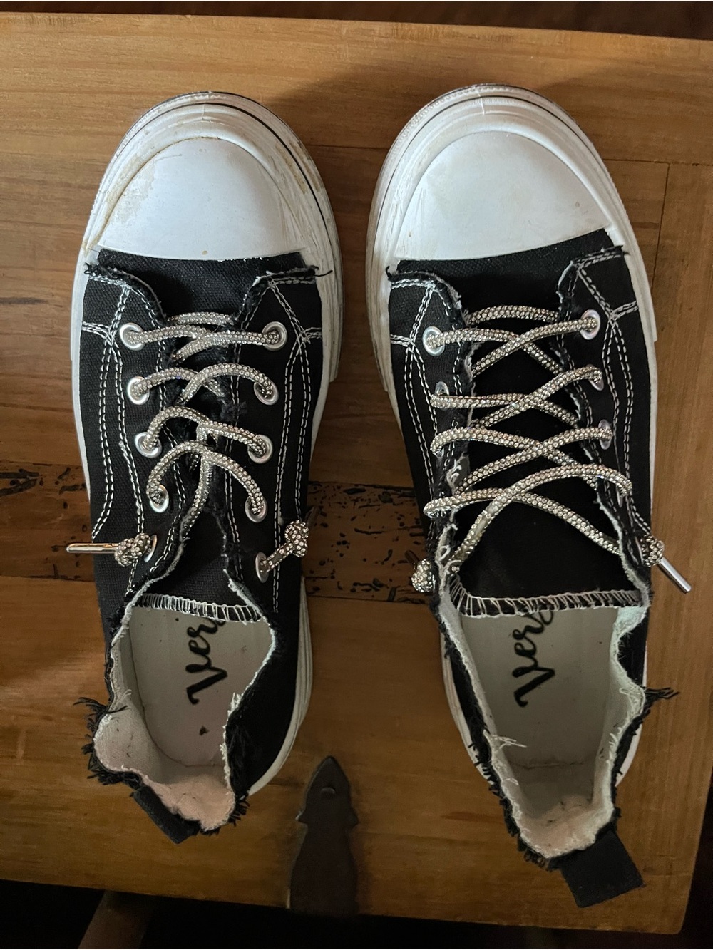 Very G Black Canvas Low-Top Sneakers with White Toe Cap